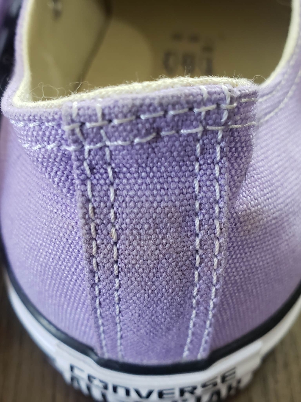Converse Lavender Canvas Low-Top Sneakers with White Laces Men's Size 11 - Picture 6 of 9